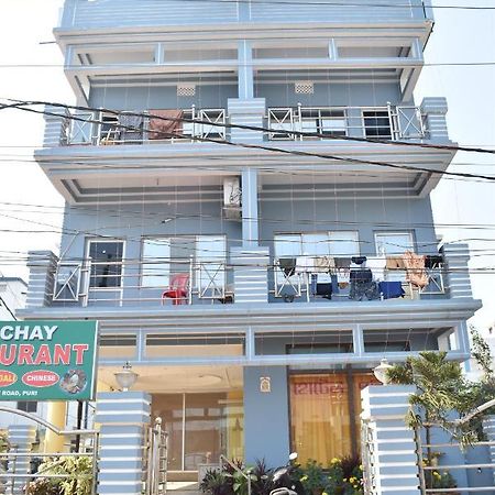 Hotel Parichay Puri Exteriör bild
